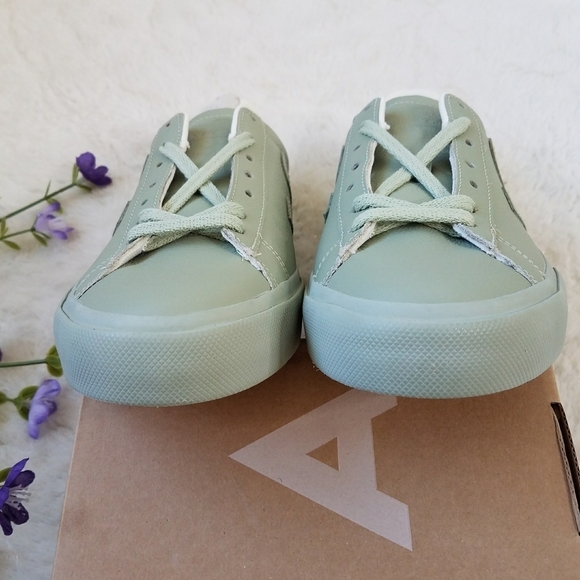 Veja Campo Leather Sneakers in Full Clay - Picture 6 of 8